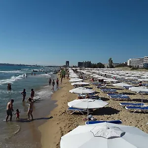 rezervați aici