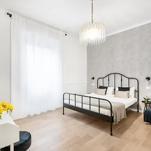 white-flat-ground-floor.it-romehotels.com/